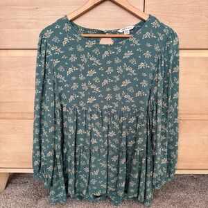 American Eagle Outfitters Green Floral Blouse size medium